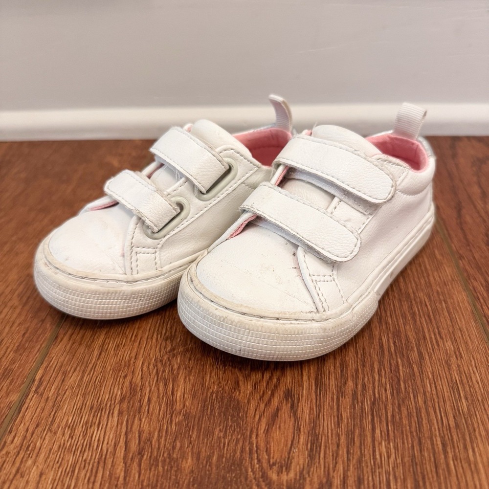 GAP Kids Toddler Girl White Fasten Sneakers Size 5 GUC